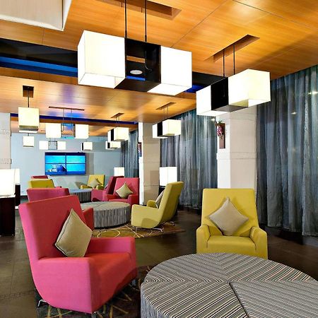 Готель Aloft Bengaluru Whitefield Екстер'єр фото