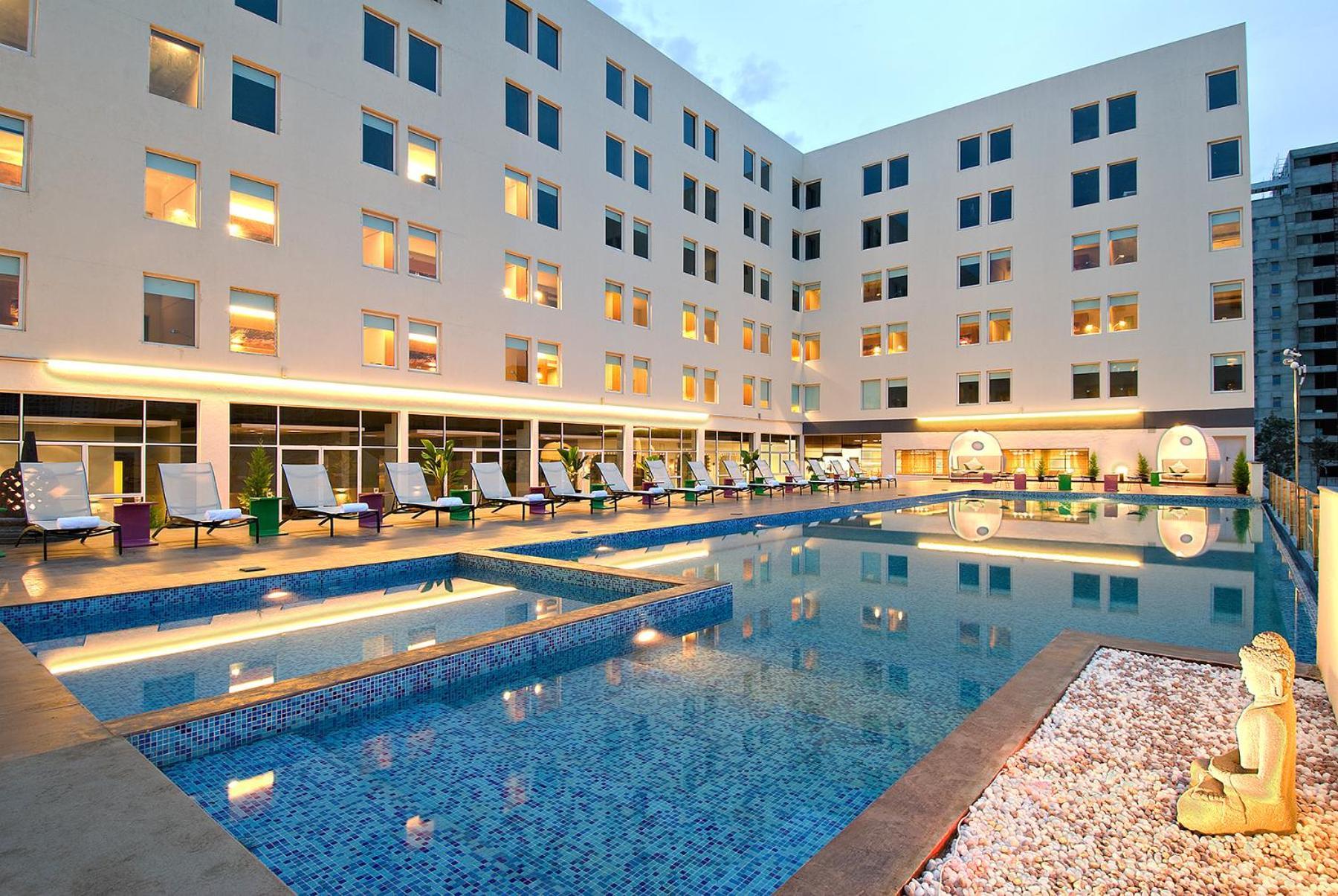Готель Aloft Bengaluru Whitefield Екстер'єр фото