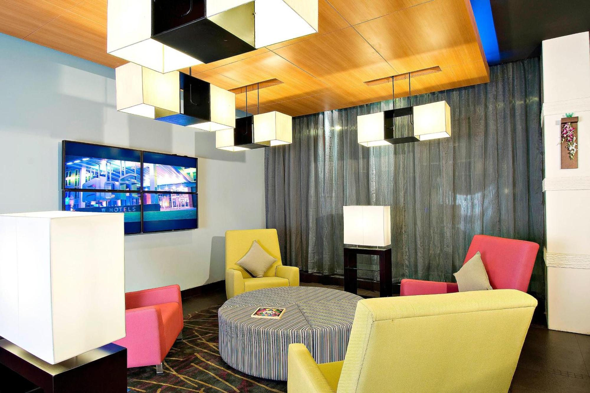 Готель Aloft Bengaluru Whitefield Екстер'єр фото