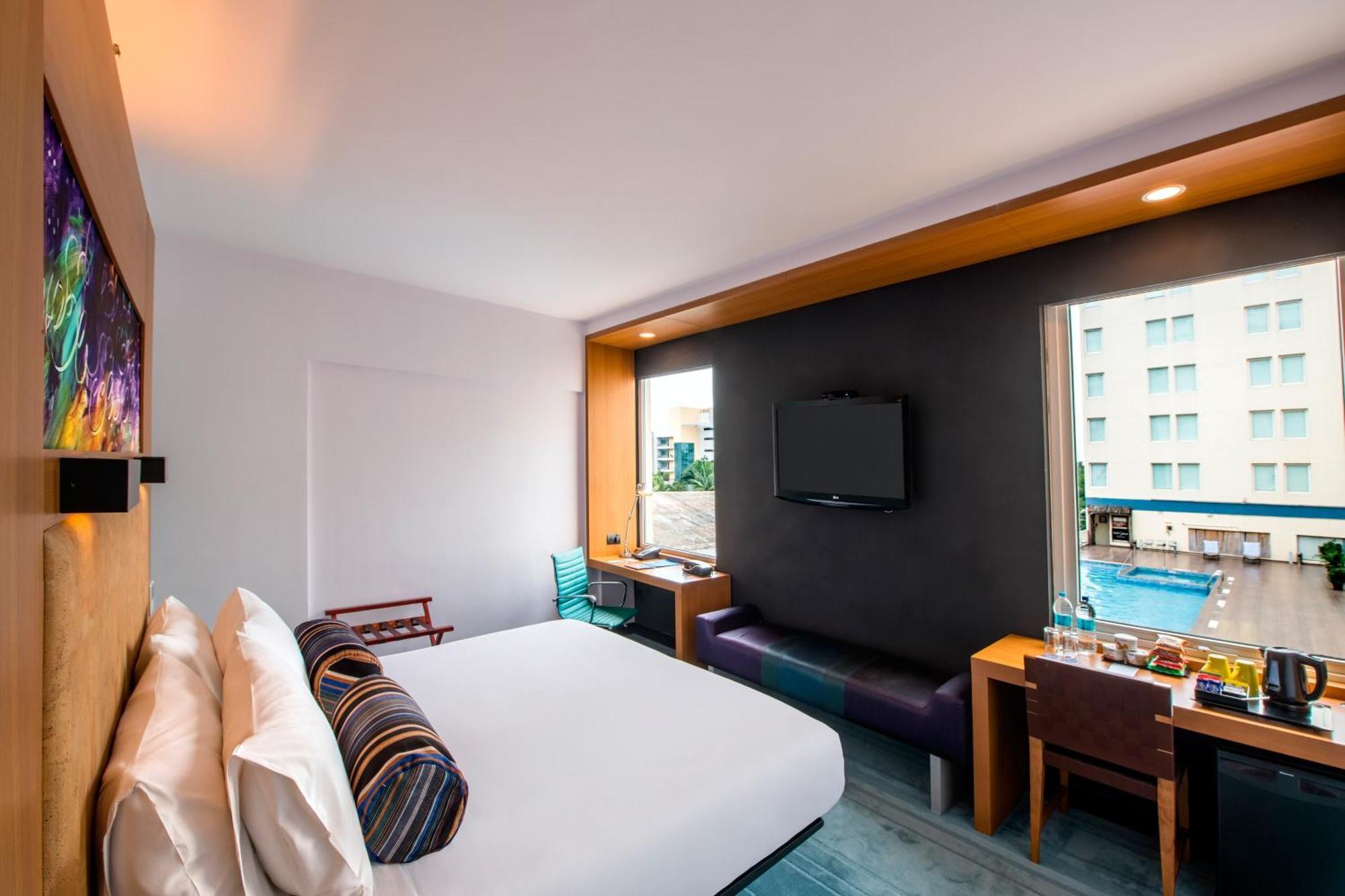 Готель Aloft Bengaluru Whitefield Екстер'єр фото