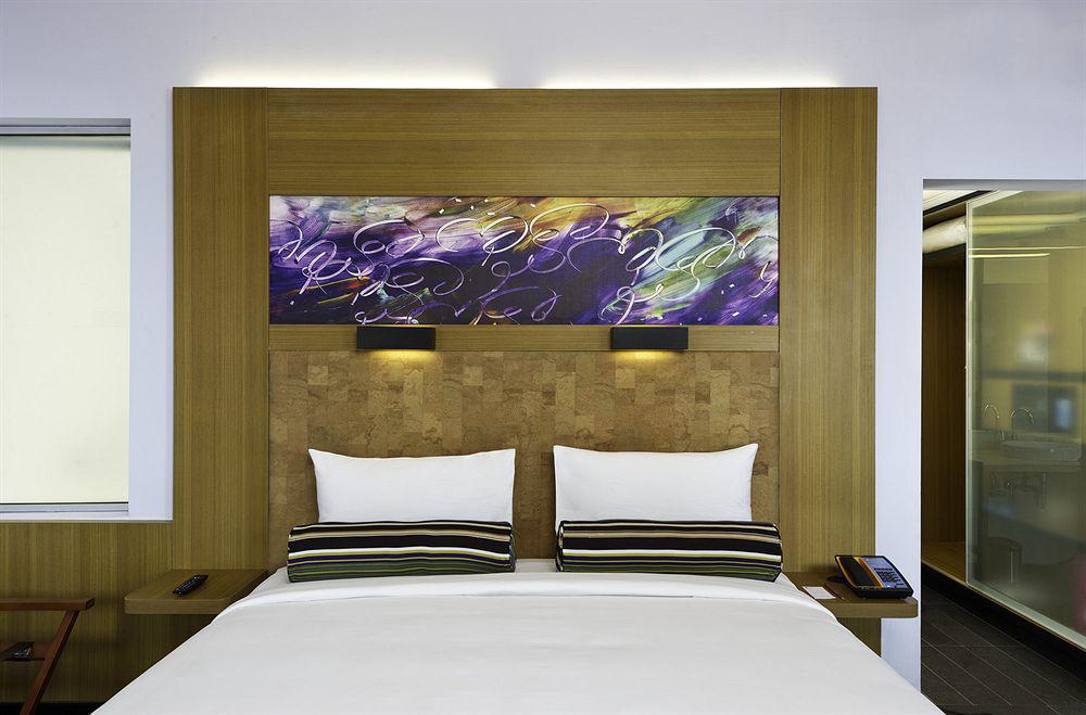 Готель Aloft Bengaluru Whitefield Екстер'єр фото